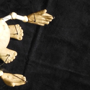 La marionnette de l'écolier - Boutique des Marionnettes - Les premières techniques de manipulations