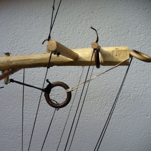 détail de croix « Jonas »